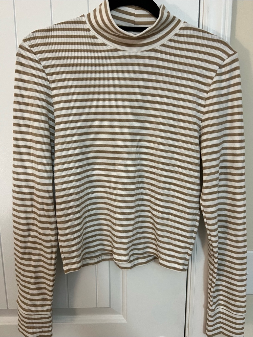 American Eagle Outfitters Cream and Tan Striped Ribbed Turtleneck